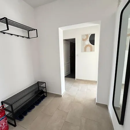 110Qm- 4 Rooms - Free Private Parking- Free Fast Wifi - Kitchen - Near Wood- A Part Time Home Walsrode Exterior foto