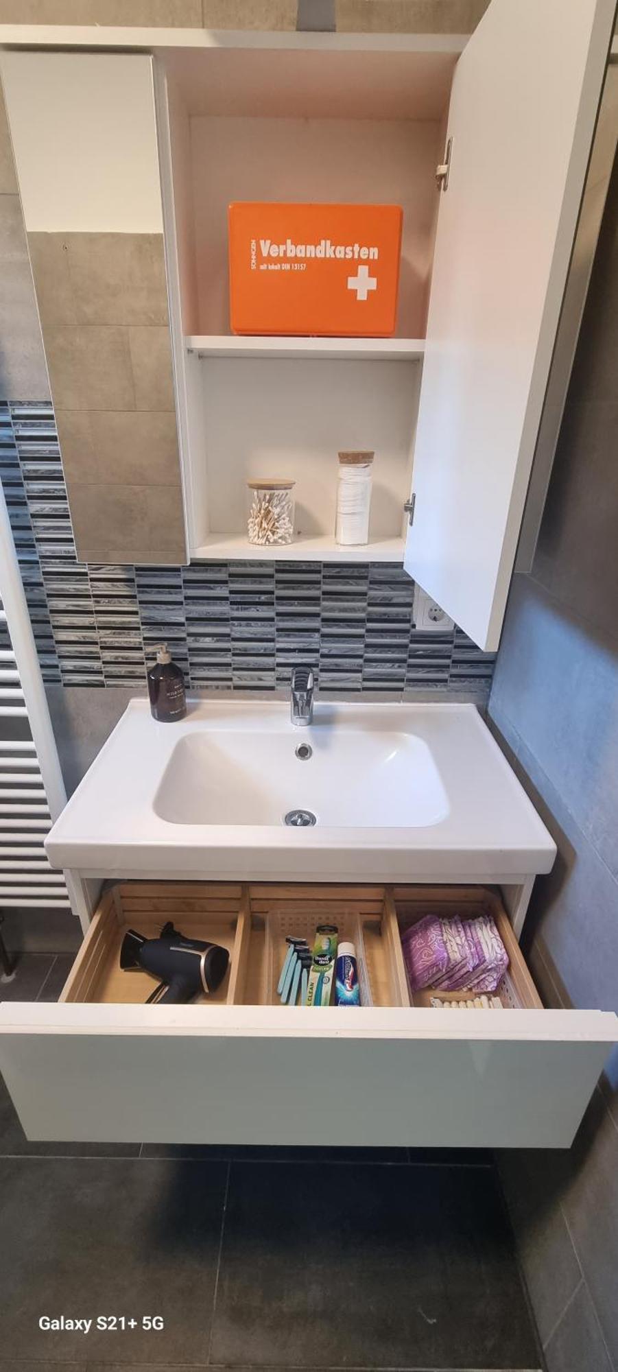 110qm- 4 - Free Private Parking- Free Fast Wifi - Kitchen - Near Wood- A Part Time *
